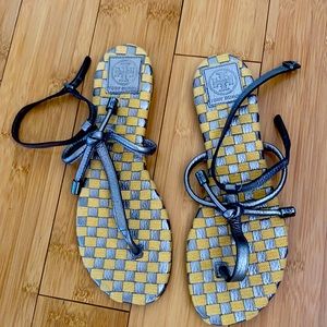 Tory Burch sandal. Size 10